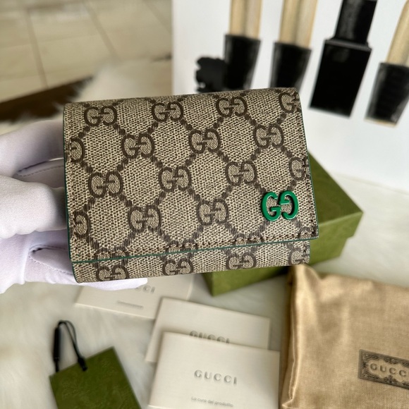 Auth GG Double Hook Wallet - Picture 3 of 16